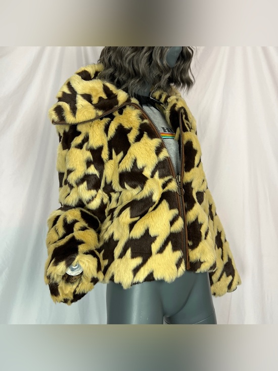 Marc Ecko Jackets & Blazers - Rare Vintage 90s Brown & Cream Houndstooth Faux Fur & Suede Coat